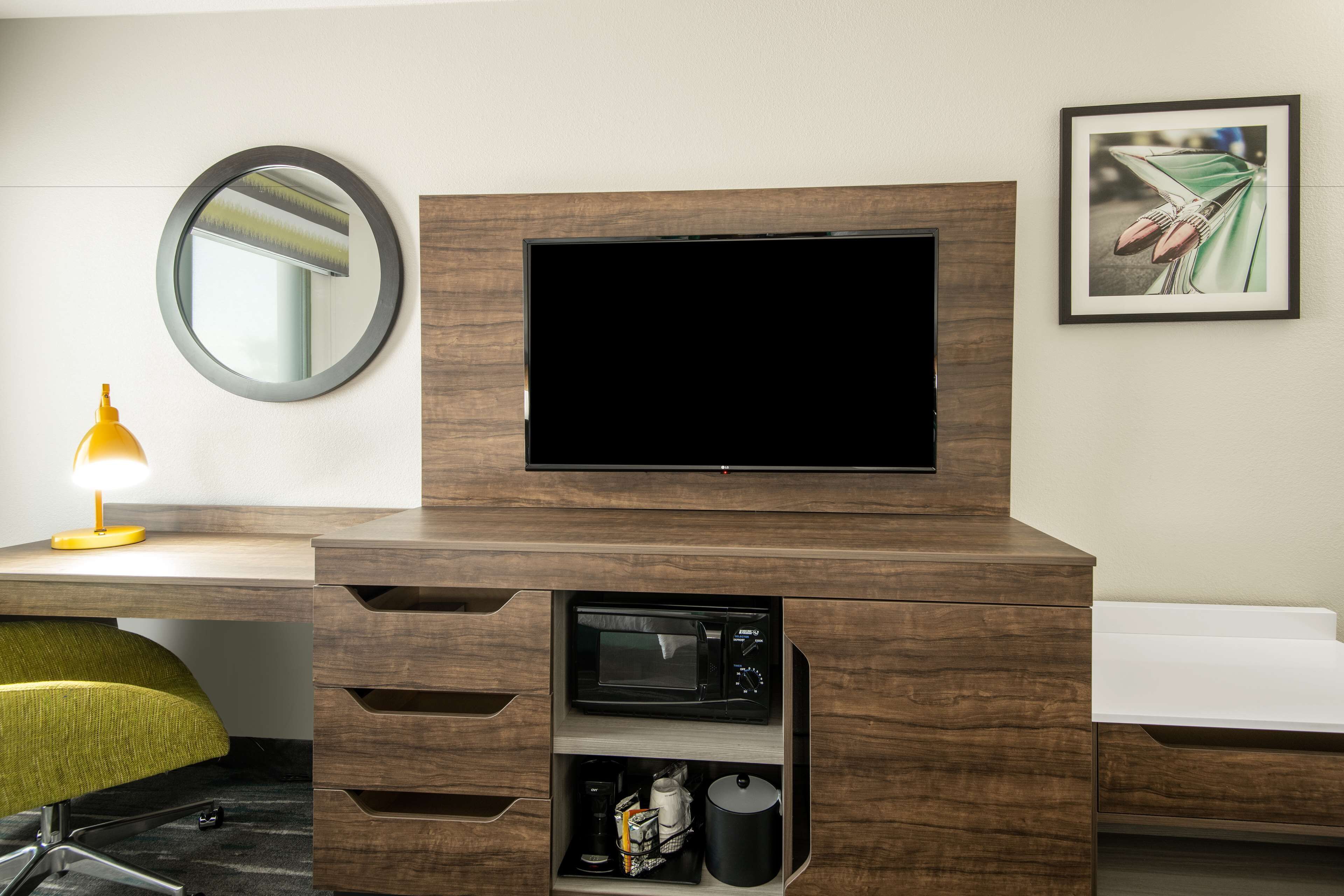 standard room | iron/ironing board, free cots/infant beds, free rollaway beds, free wifi