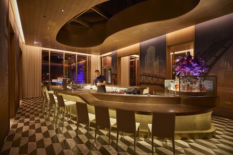The Peninsula Chicago - Image 10