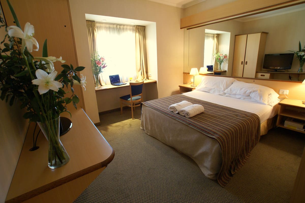 Minibar, in-room safe, desk, blackout curtains