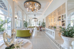Breakfast, lunch, dinner served; local cuisine, sea views