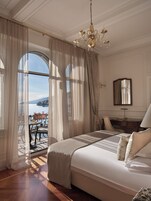Deluxe Double Room Sea View and Balcony | Hypo-allergenic bedding, minibar, in-room safe, desk