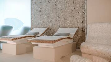 Sauna, Turkish bath/hammam, body treatments, hydrotherapy, aromatherapy