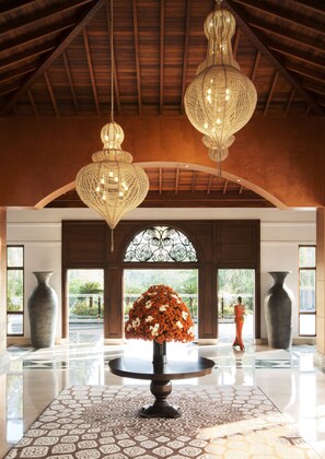 Interior entrance - Taj Bentota Resort & Spa (Bentota)