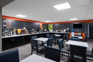 Free continental breakfast