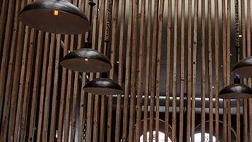 2 restaurants, breakfast served