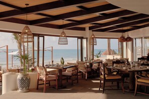 2 Restaurants; Frühstück, Mittagessen und Abendessen werden serviert