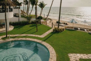 Villa (Maroma) | Luxe beddengoed, donzen dekbedden, een minibar, een kluis op de kamer