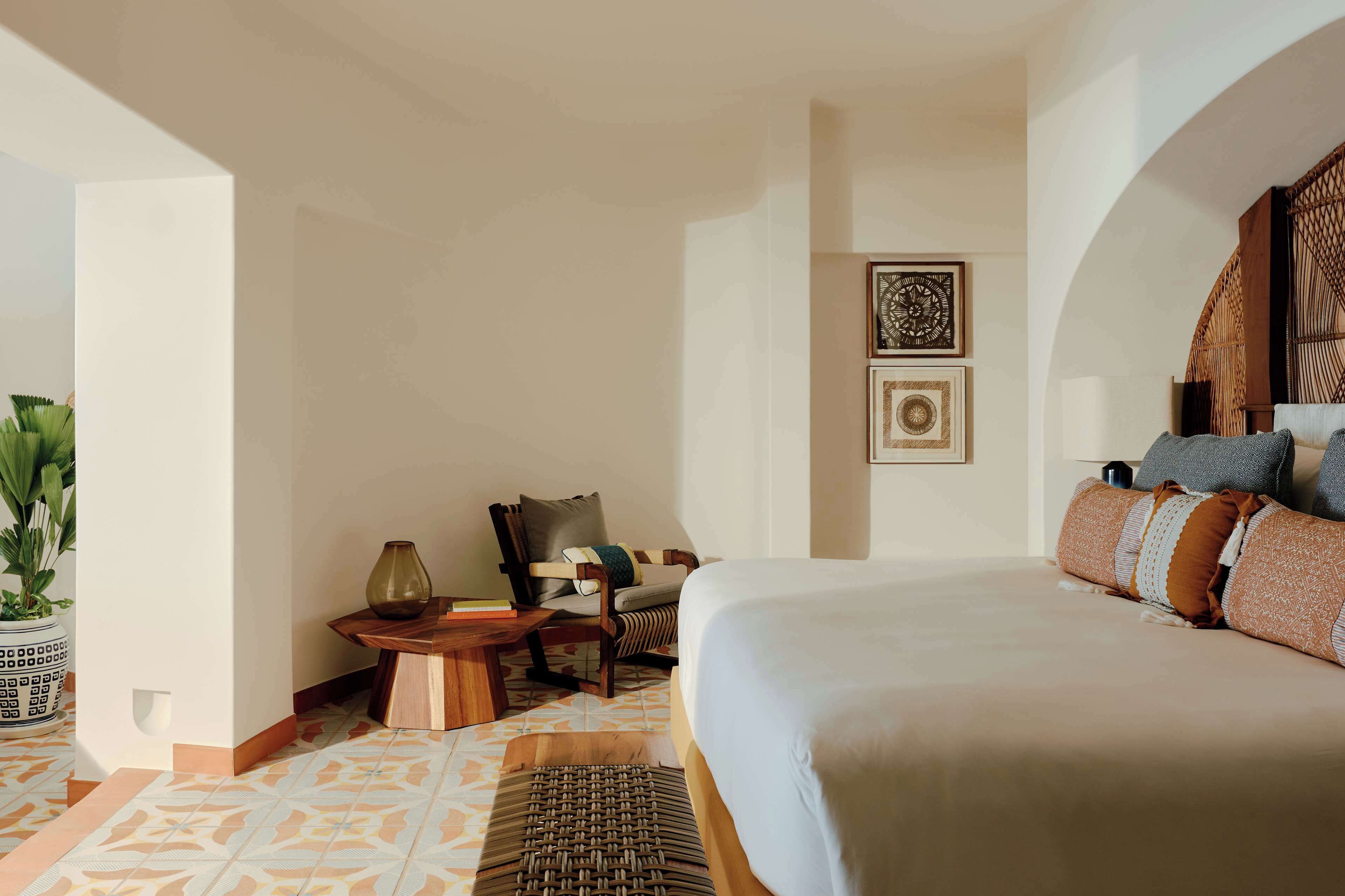 Ropa de cama de alta calidad, edredón y minibar 