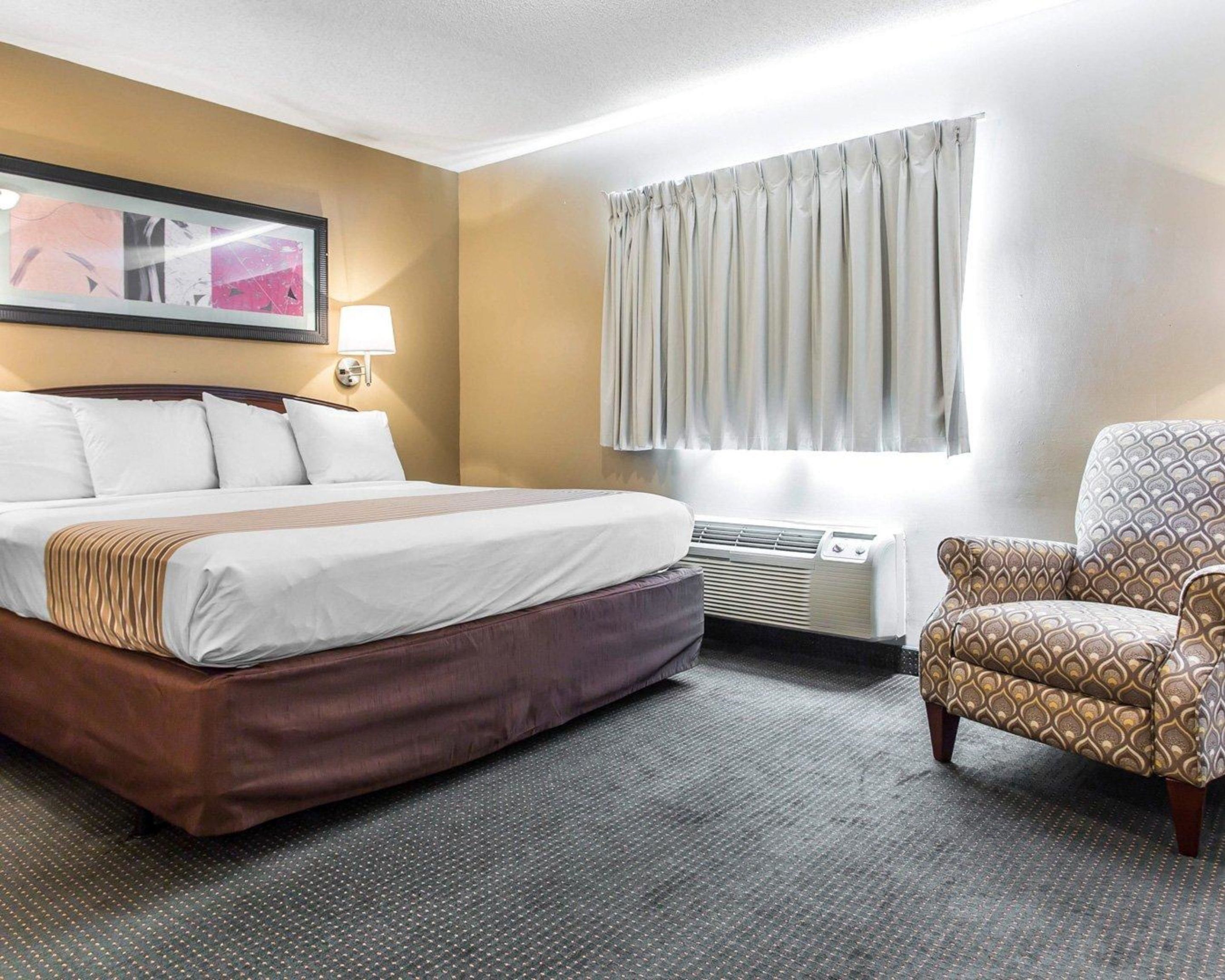 免费 WiFi、床单