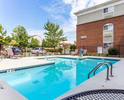Suburban Studios Kennesaw-Marietta North