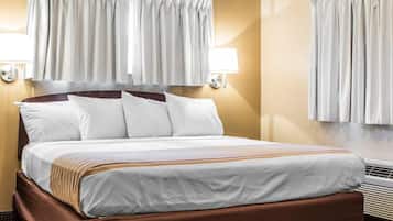 Standard Room, 1 King Bed, Non Smoking | Free WiFi, bed sheets