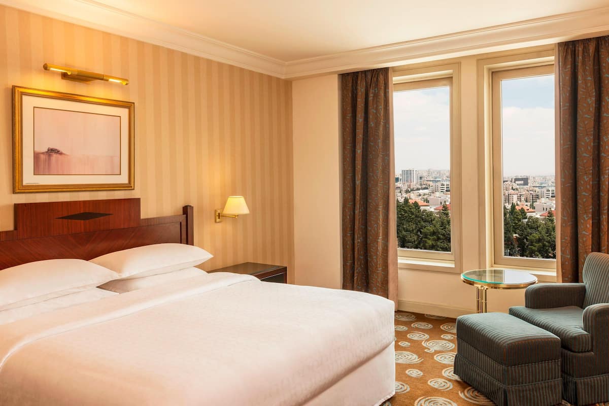 防过敏的被褥、加厚床垫、迷你吧、客房内保险箱