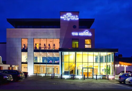 The Royal Hotel and Merrill Leisure Club