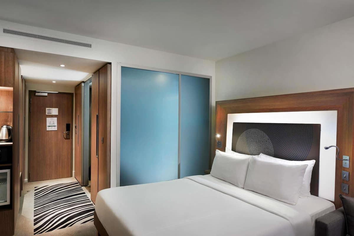Standard Room, 1 Queen Bed with Sofa bed