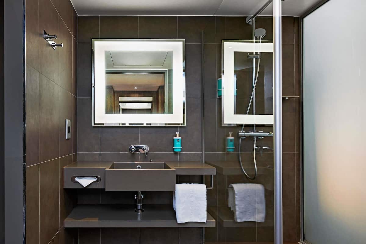 premium bedding, in-room safe, desk, soundproofing