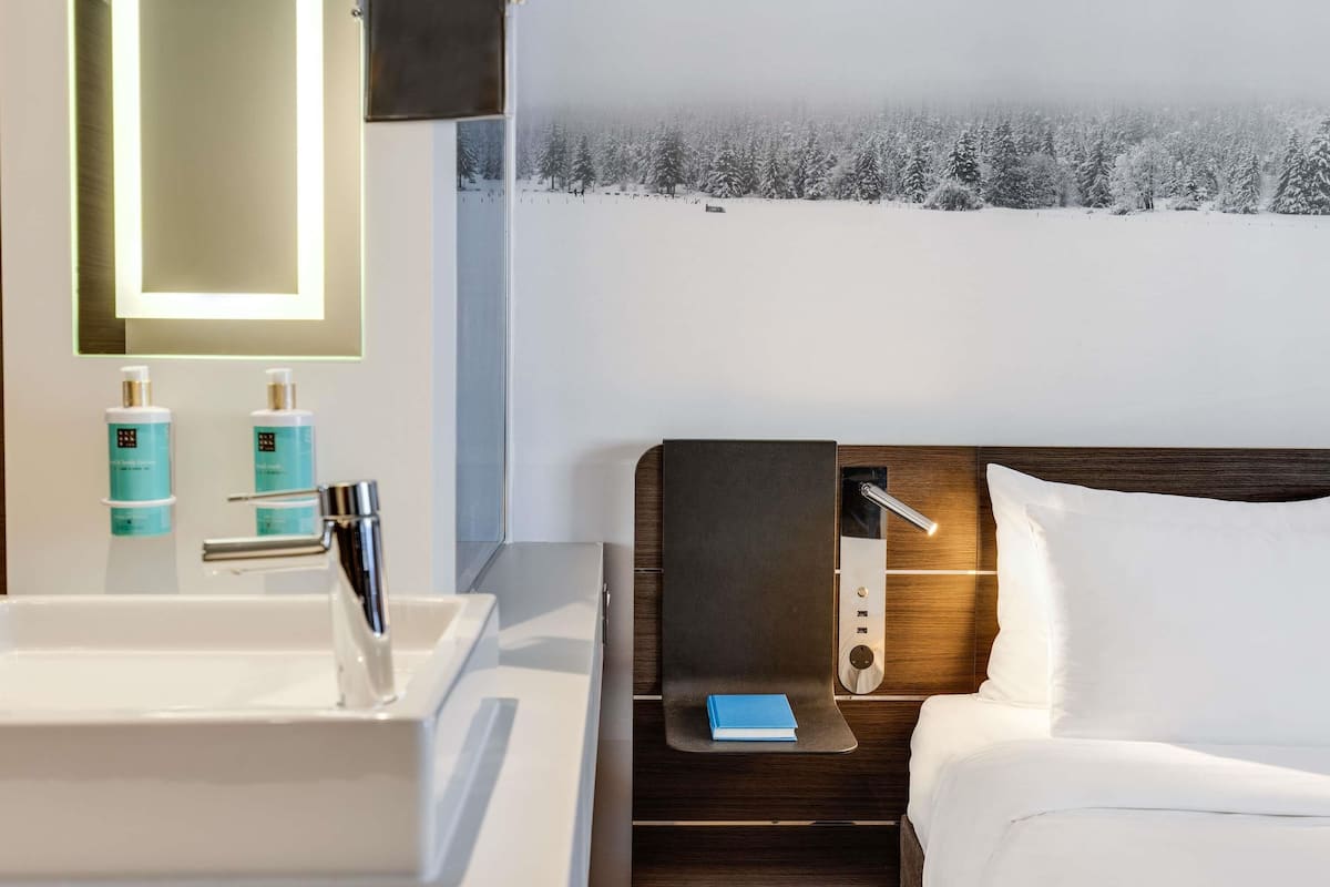 Chambre Exécutive, 1 grand lit | Literie de qualité supérieure, coffres-forts dans les chambres, bureau