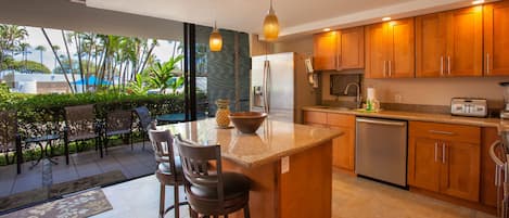 Suite, 2 Bedrooms, 2 Bathrooms | Private kitchen | Fridge, microwave, oven, stovetop