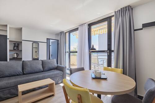 Appartamento, 1 camera da letto, terrazzo (4 People) | Una cassaforte in camera, una scrivania, insonorizzazione