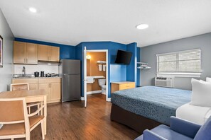 Room, 1 King Bed, Non Smoking