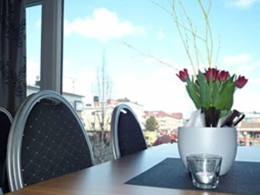 Aperto a colazione, pranzo e cena