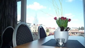 Se sirven desayunos, almuerzos y cenas