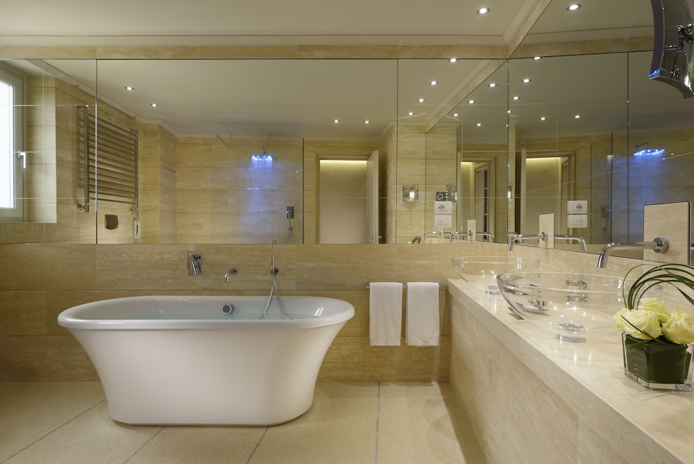 Grand Hotel Minerva by null