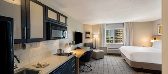 Sonesta Simply Suites Jersey City