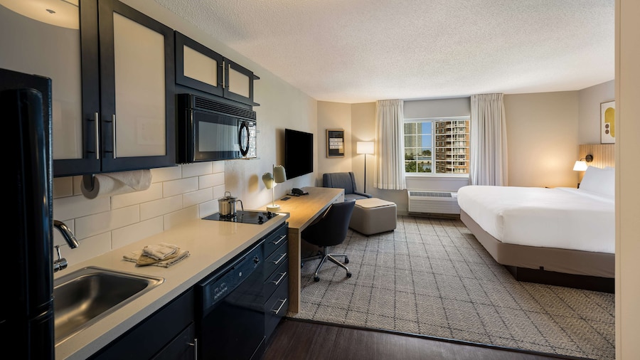 Sonesta Simply Suites Jersey City