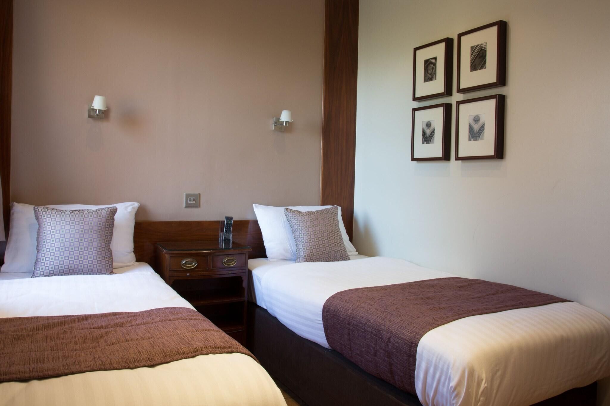 Coffres-forts dans les chambres, rideaux occultants, Wi-Fi gratuit
