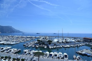 Marina/club náutico