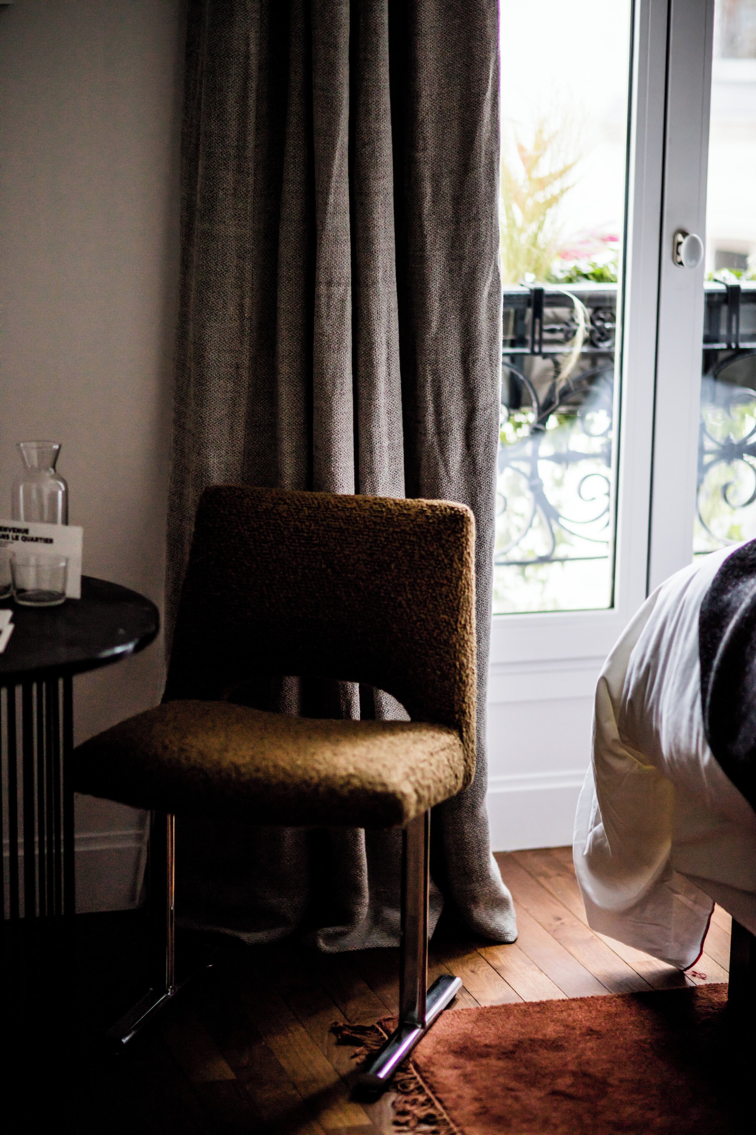 room (pigalle 15) | premium bedding, pillow-top beds, minibar, in-room safe