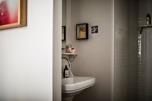 Room (Pigalle 15) | Balcony view - Le Pigalle, a Member of Design Hotels (Paris)