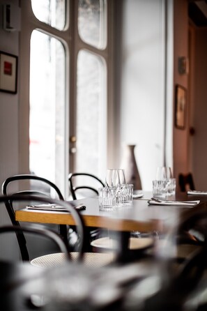 Lobby lounge - Le Pigalle, a Member of Design Hotels (Paris)
