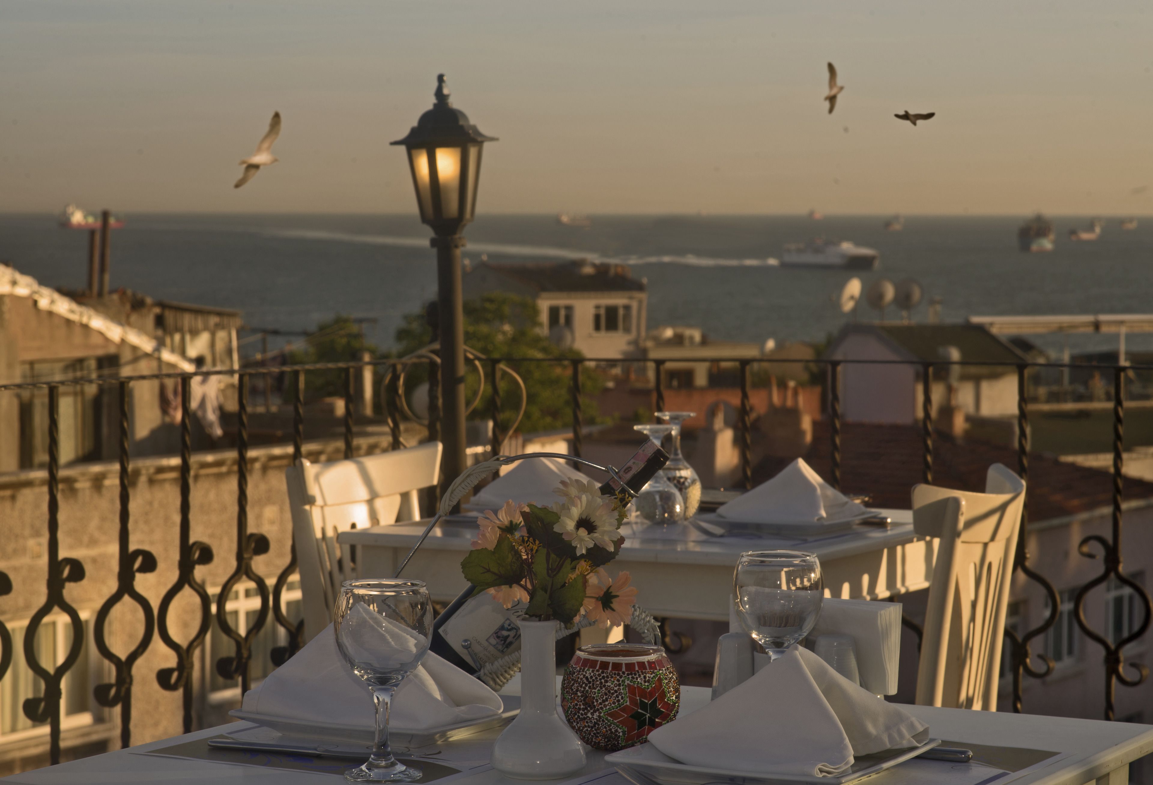 breakfast, lunch, dinner served; sea views
