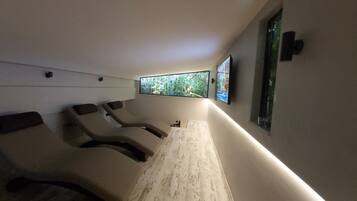 Couples treatment rooms, sauna, Turkish bath, body treatments