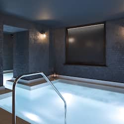 Couples treatment rooms, sauna, hot tub, steam room, body treatments