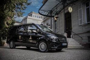 Airport shuttle - Der Kleine Prinz (Baden-Baden)