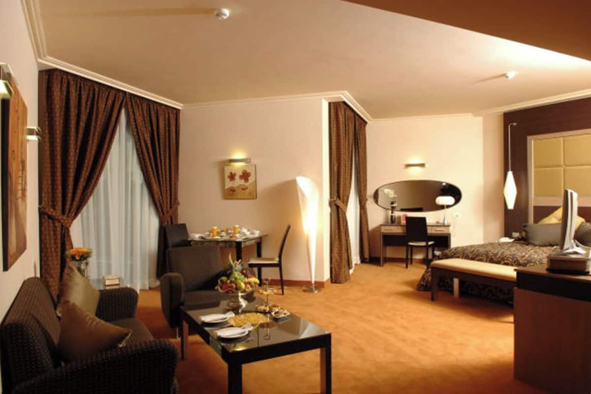 1 habitación, ropa de cama de alta calidad y minibar