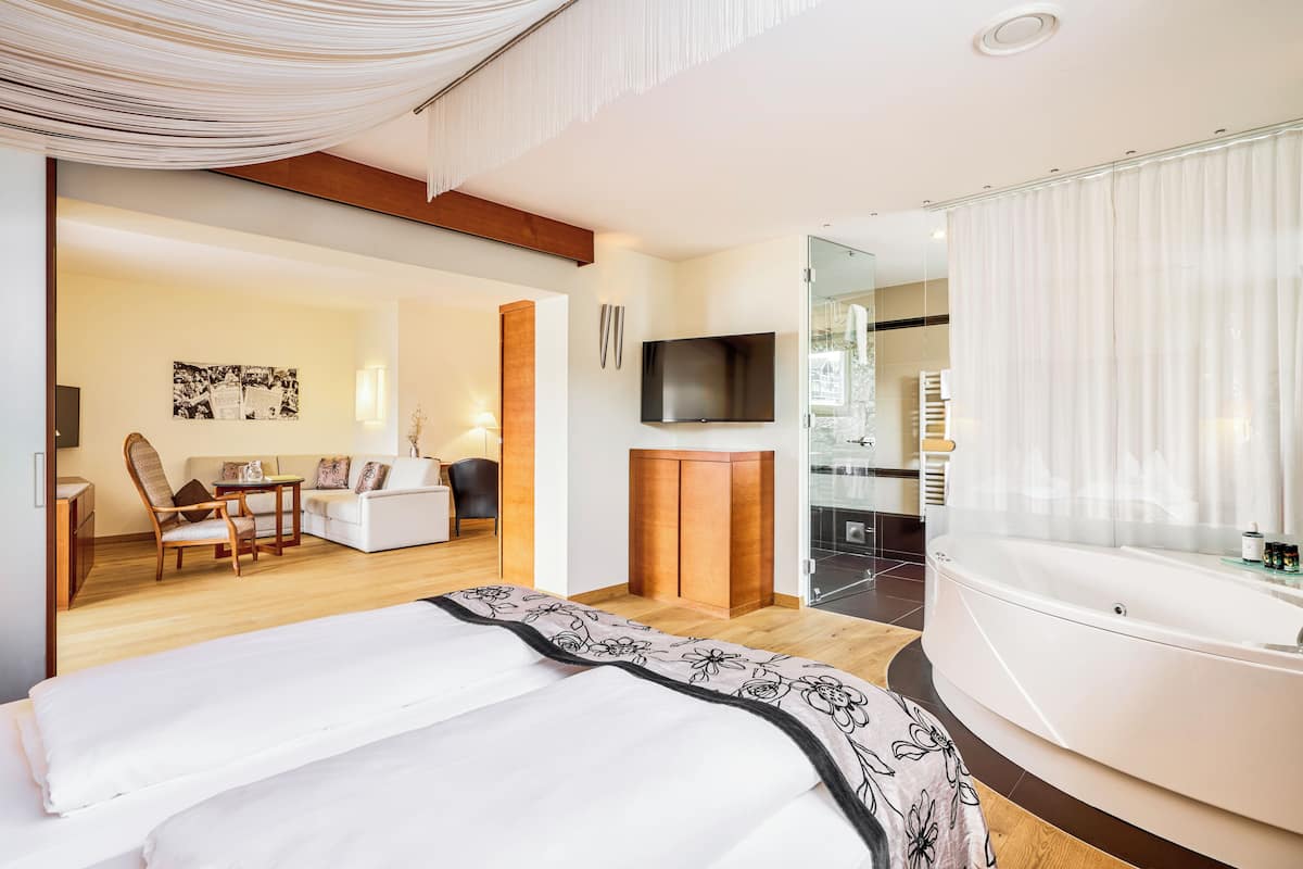 Suite, balcone, vista lago (Rössl) | 1 camera, biancheria da letto ipoallergenica, una cassaforte in camera