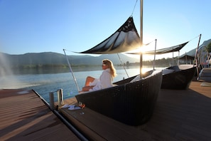 Dock