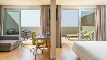 Junior Suite, Terrace | 1 bedroom, down duvets, minibar, in-room safe