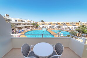 1 bedroom, minibar, desk, laptop workspace