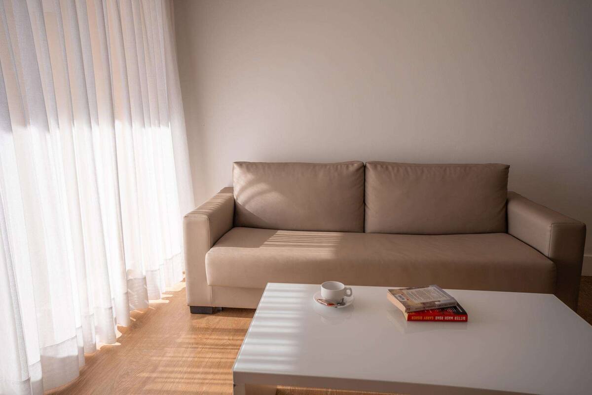 1 bedroom, minibar, desk, laptop workspace