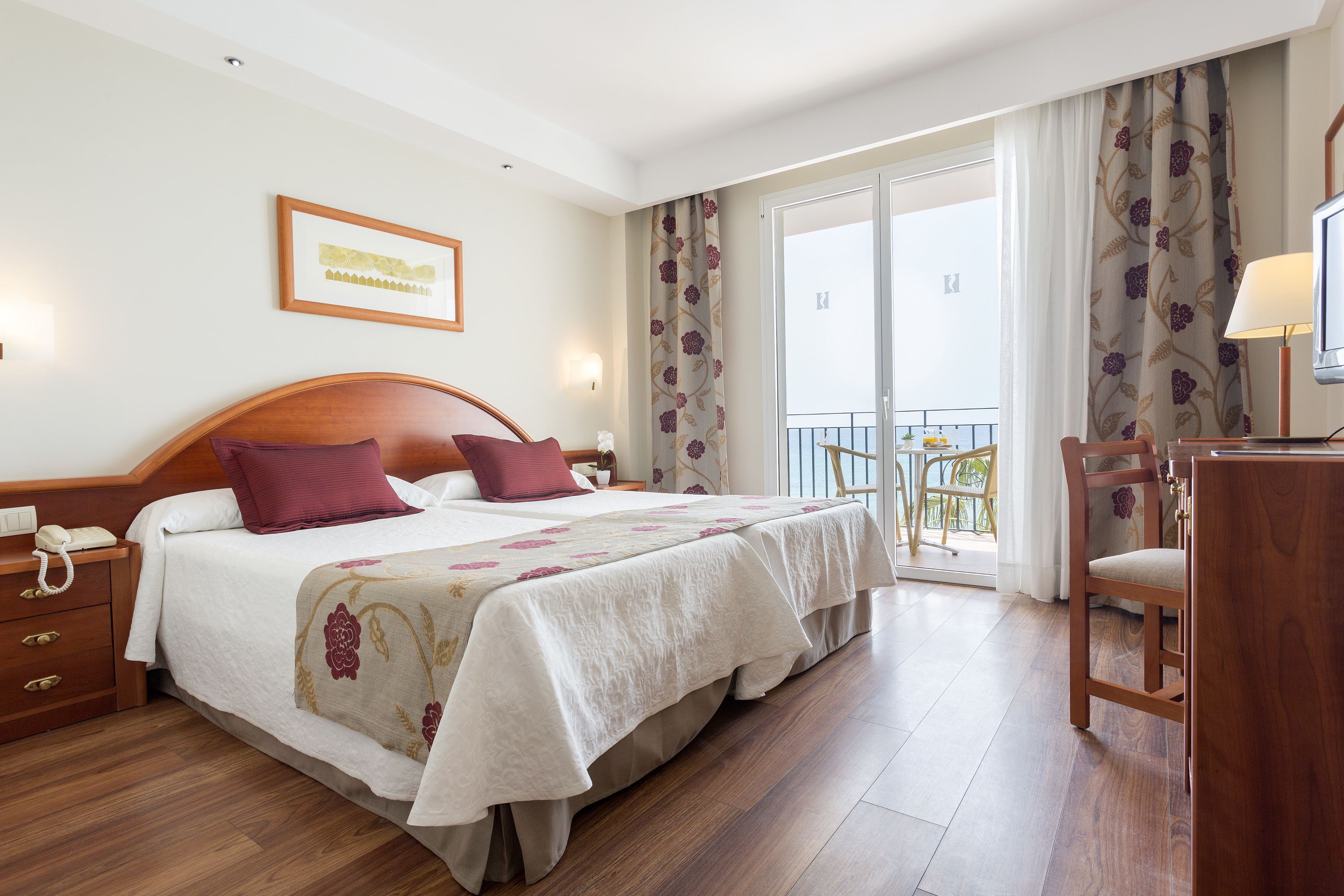 1 bedroom, minibar, in-room safe, desk