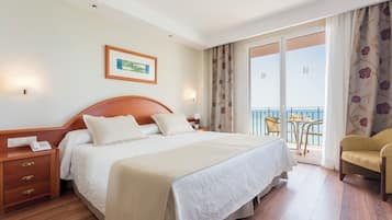 Minibar, in-room safe, desk, blackout drapes