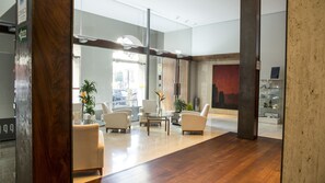 Sala de estar en el lobby