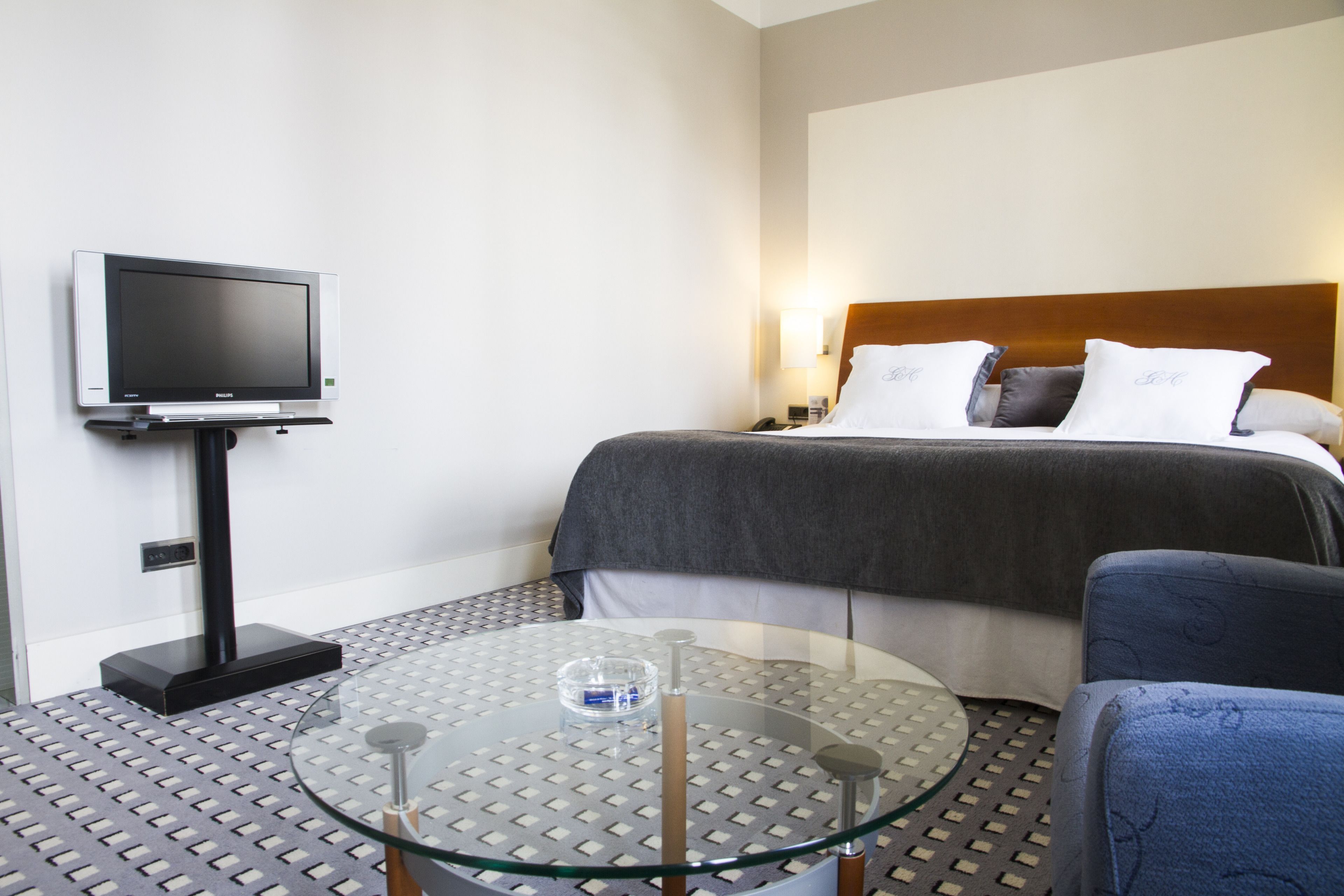 1 bedroom, egyptian cotton sheets, premium bedding, in-room safe