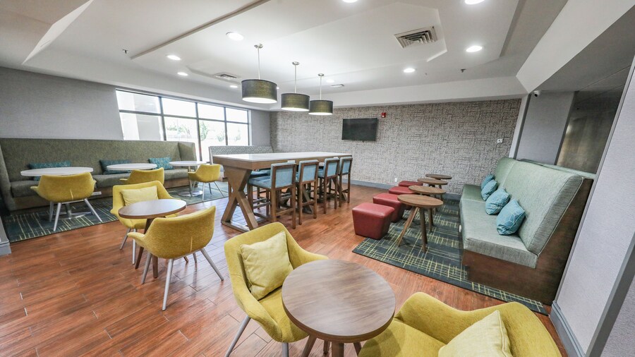 Hampton Inn Hutchinson