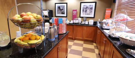 Gratis frukostbuffé varje dag