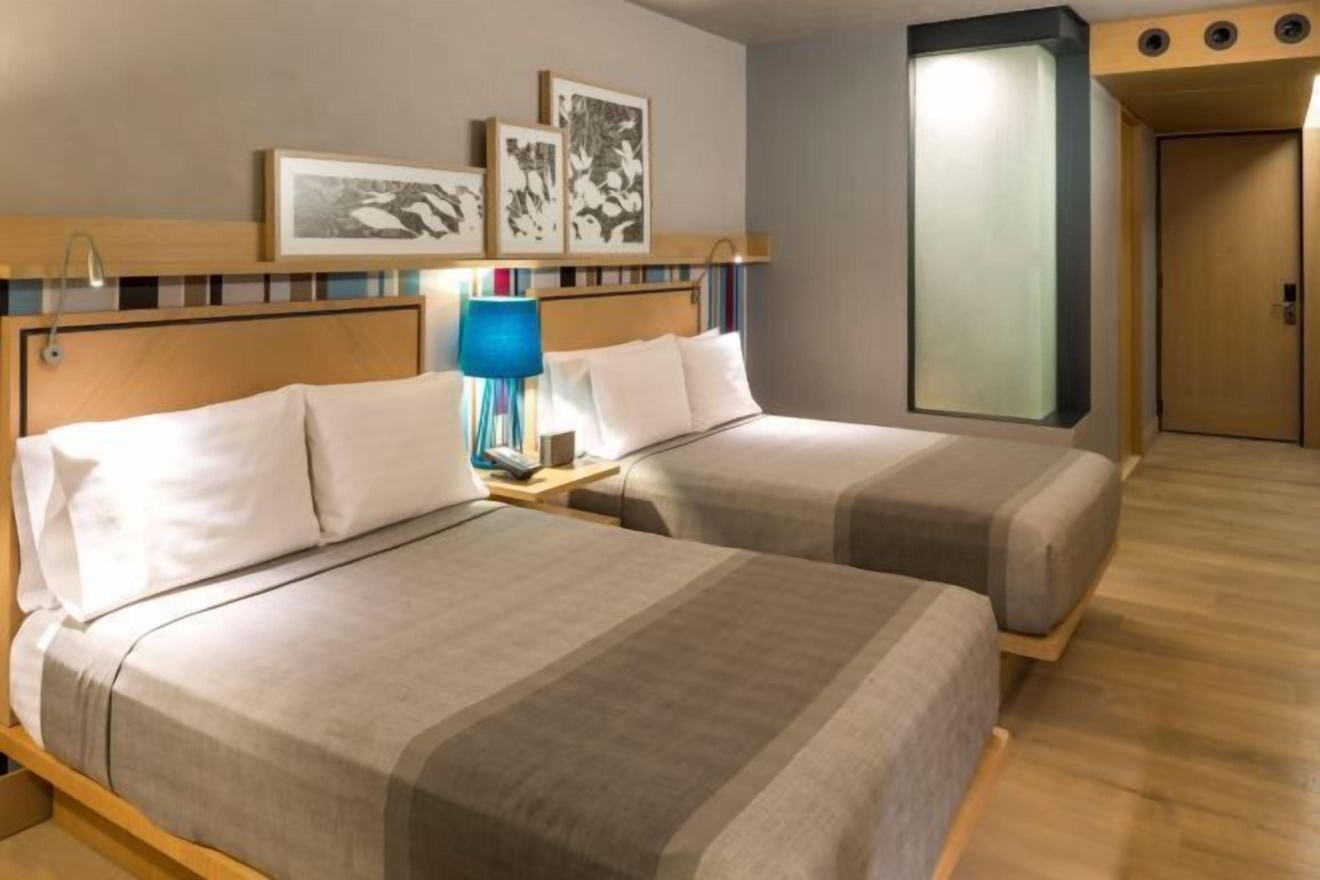 Minibar, in-room safe, desk, laptop workspace